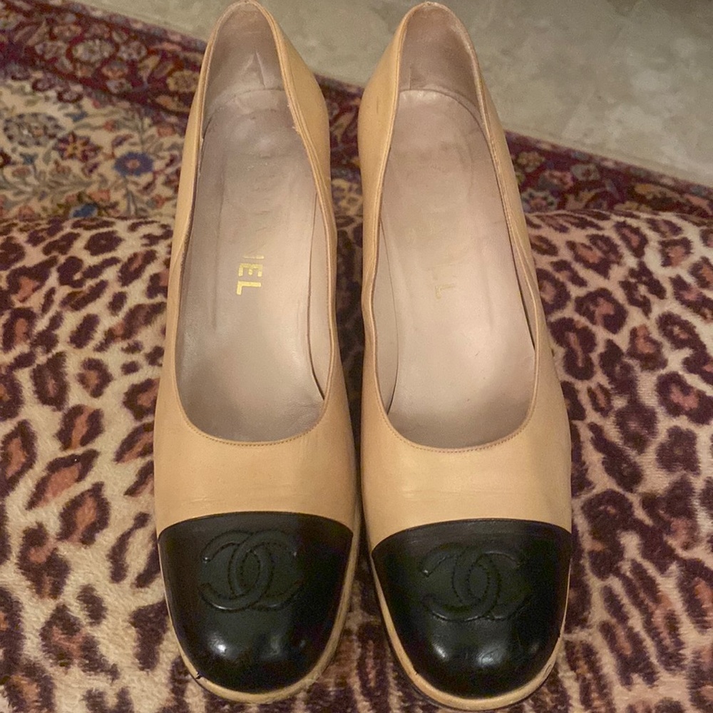 CHANEL camel color and black toe shoe